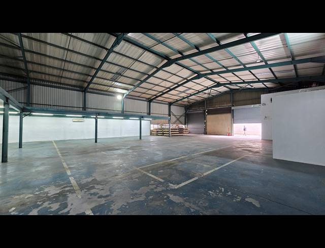750M² WAREHOUSE FOR SALE IN SPARTAN